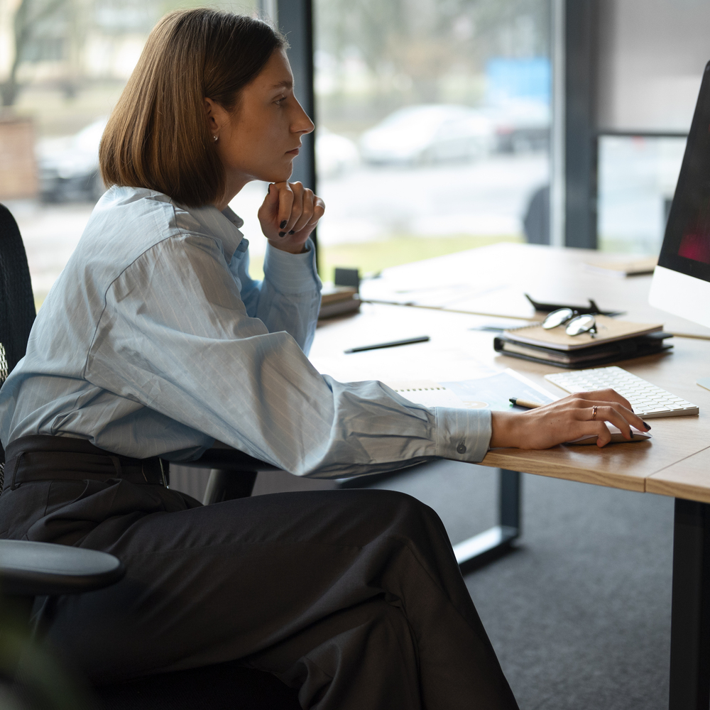Example of poor workstation posture #2